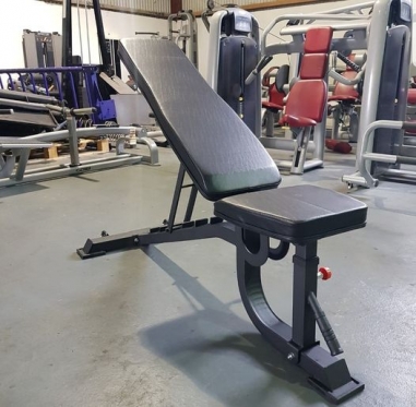 Fully adjustable bench Fully adjustable bench